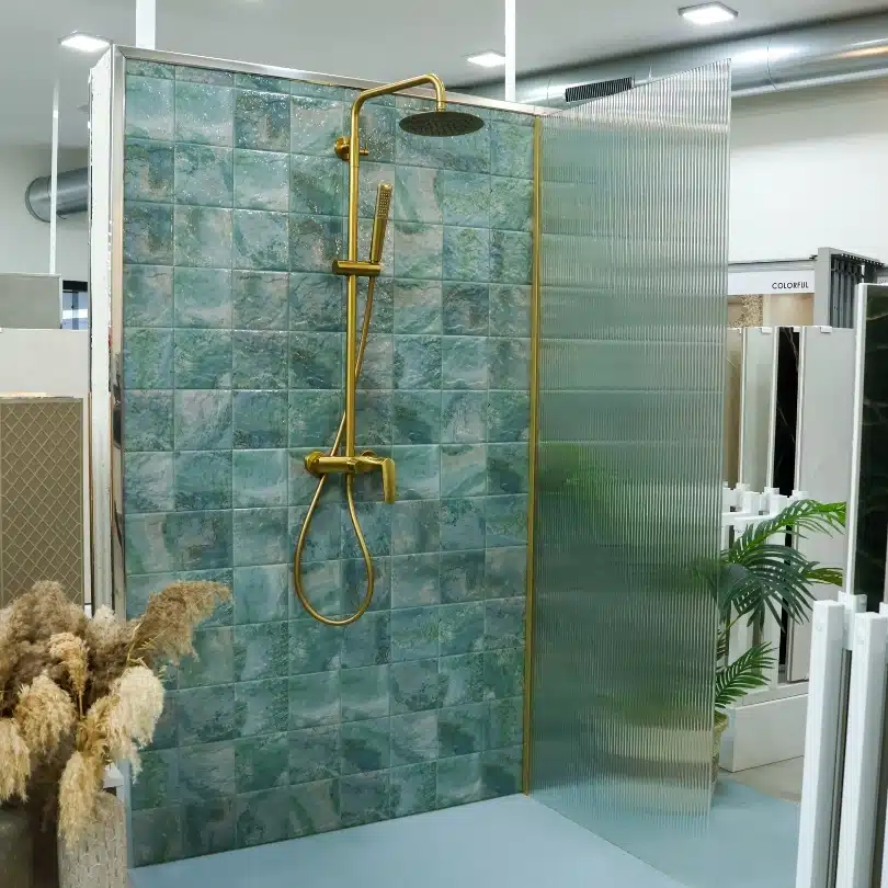 Mamparas angulares en tienda online de Decorterra
