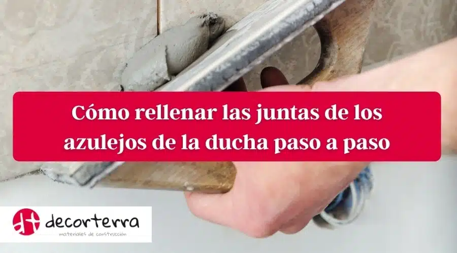 Cómo rellenar las juntas de los azulejos de la ducha paso a paso